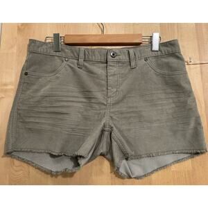 NEW size 10 Carve Designs Women’s Sage Green Corduroy Boyfriend Shorts - NWT